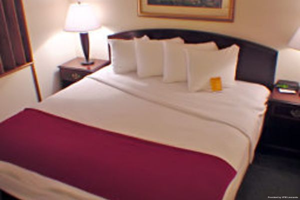 FairBridge Inn & Suites (Jonesboro)